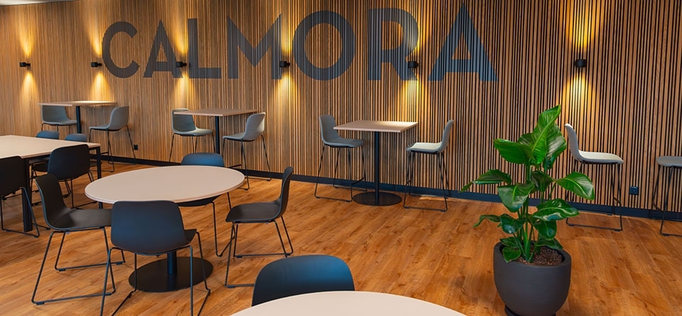 Umbau Lounge Calmora Rivella AG