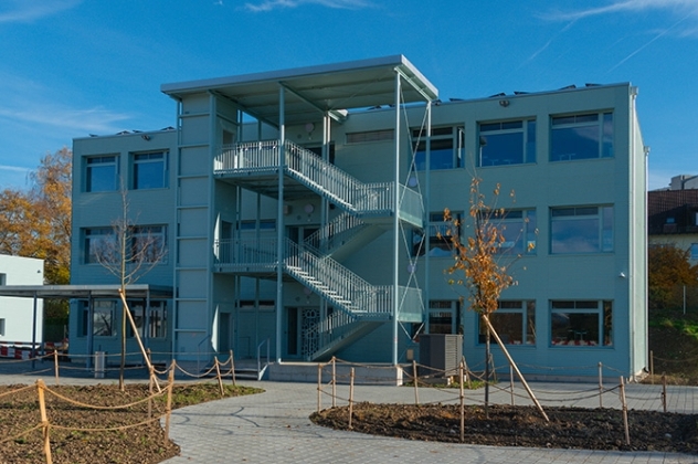 Neubau Schulhaus-Provisorium Stelzenacher