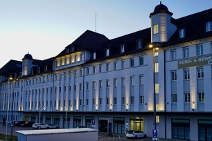 Sanierung Parkplatzbeleuchtung USEGO-Gebäude 