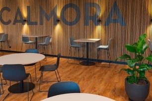 Umbau Lounge Calmora Rivella AG