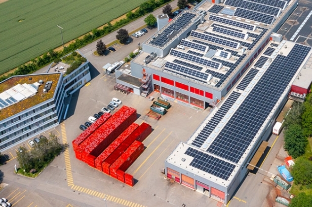 Rivella nimmt Photovoltaik-Anlage in Betrieb